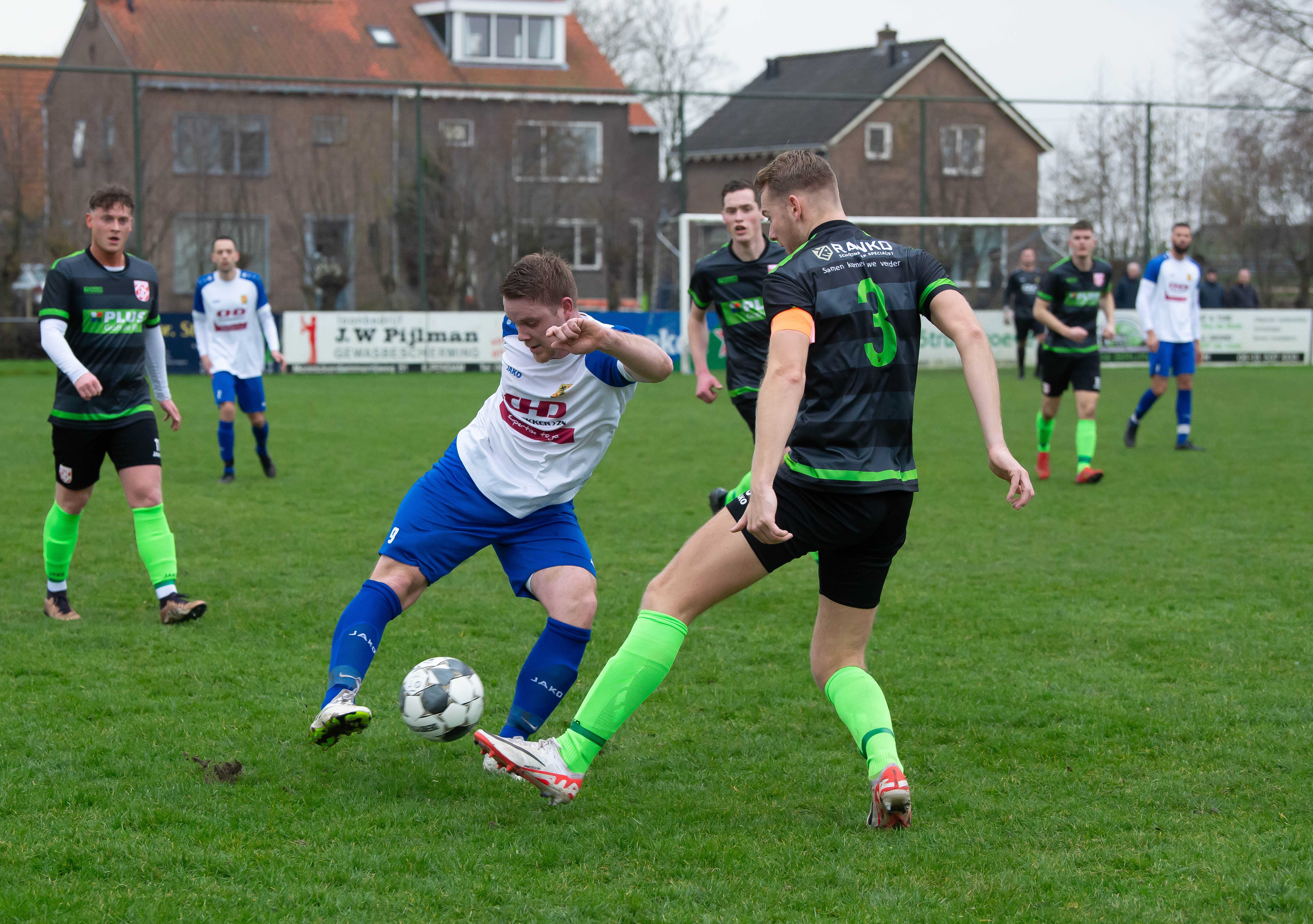 Tien Ilpendammers (en in de slotminuten negen) pakken toch een puntje tegen De Rijp